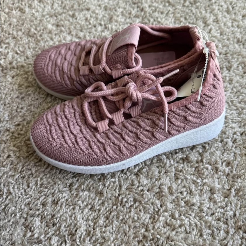 Danskin Kids Pink Knit Sneakers
